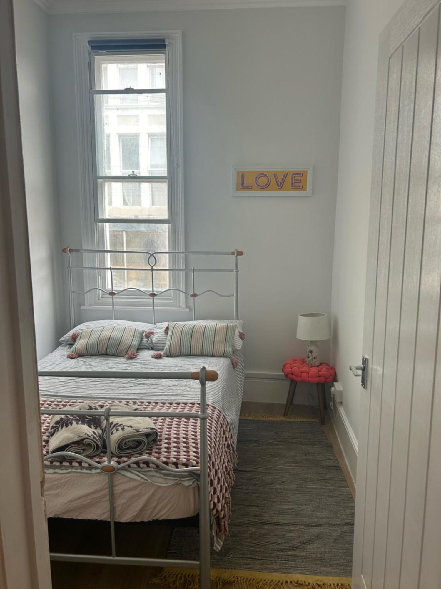 Bright Apartment In The Heart Of St Leonards เฮสติงส์ ภายนอก รูปภาพ